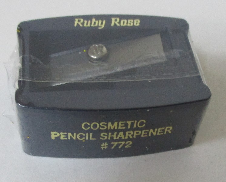 точилка д/косметич. карандаша RR HB-772 одинарная/RUBI