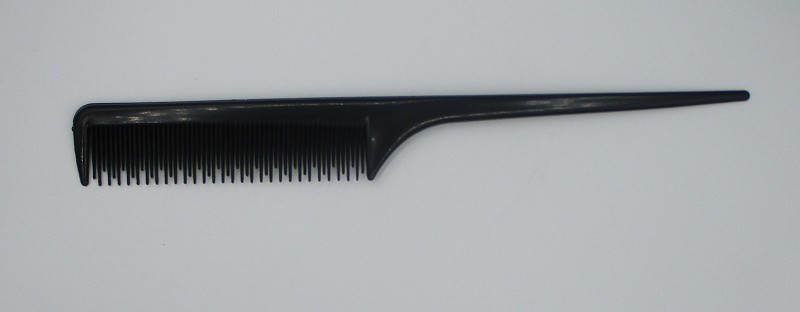 расческа Пласт СМВ411 профи 700 черная с острой ручкой, зубцы разной длины/Mrl/50